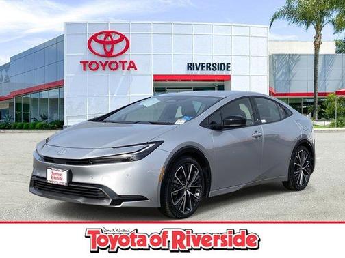 2025 Toyota Prius XLE