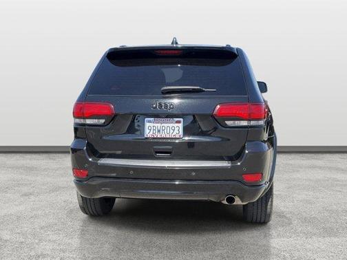 Diamond Black 2021 Jeep Grand Cherokee Laredo X