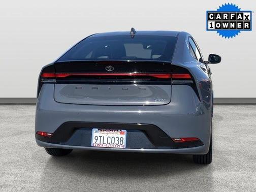 2025 Toyota Prius XLE