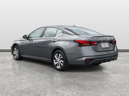 Gun Metallic 2025 Nissan Altima S