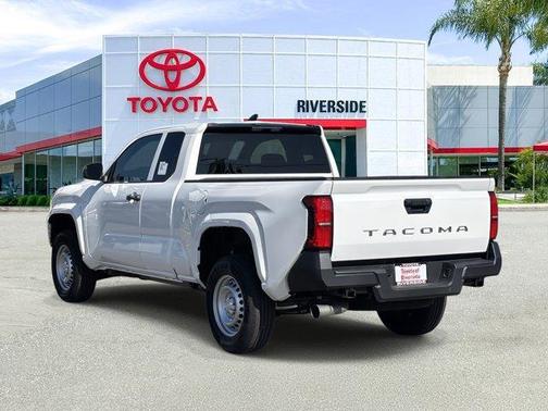 2025 Toyota Tacoma SR