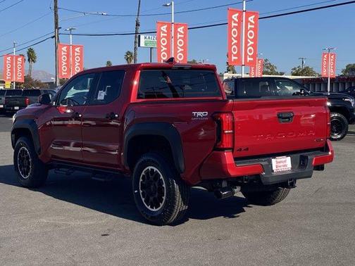 2025 Toyota Tacoma Hybrid TRD Off Road