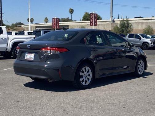 2025 Toyota Corolla Hybrid LE