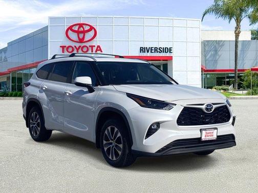 2026 Toyota Highlander XLE