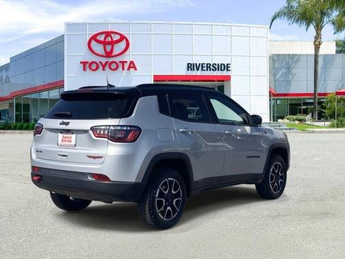 2024 Jeep Compass Trailhawk