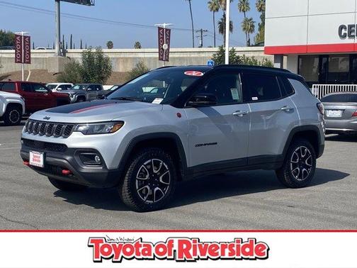 2024 Jeep Compass Trailhawk