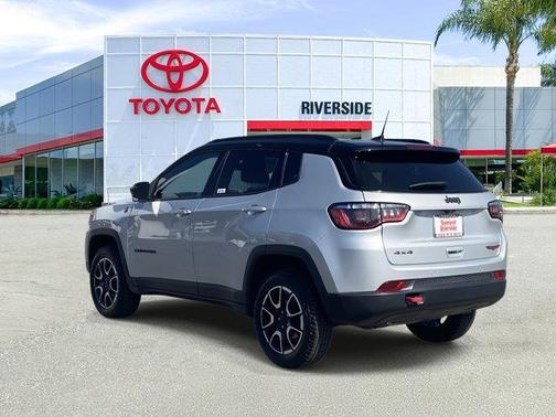 2024 Jeep Compass Trailhawk