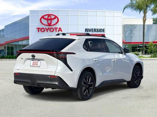 2026 Toyota bZ XLE PLUS