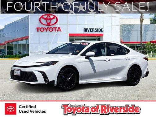 2025 Toyota Camry SE
