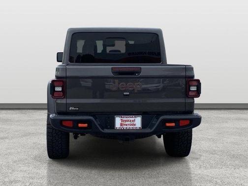 Granite Crystal Clearcoat Metallic 2025 Jeep Gladiator Mojave