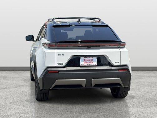 Wind Chill Pearl 2026 Toyota C-HR XSE