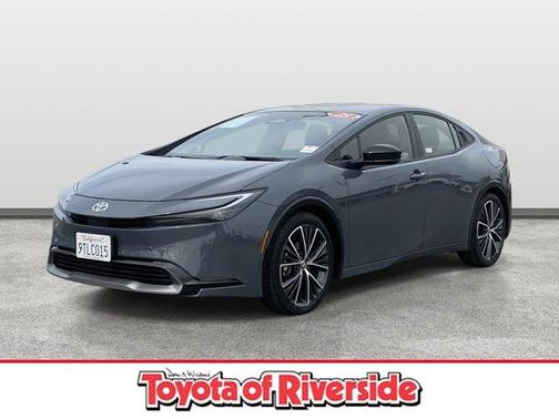 2025 Toyota Prius XLE