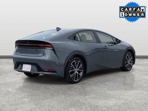 2025 Toyota Prius XLE