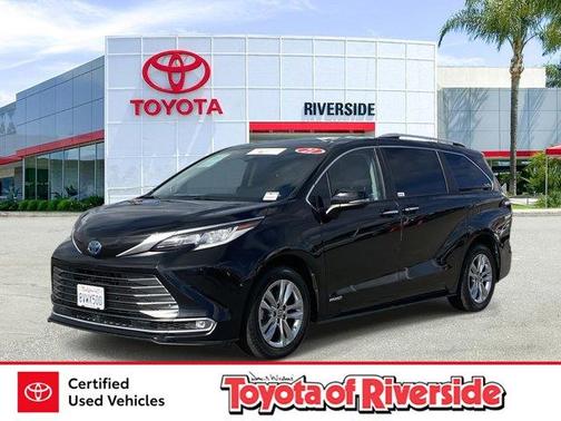 2021 Toyota Sienna Limited
