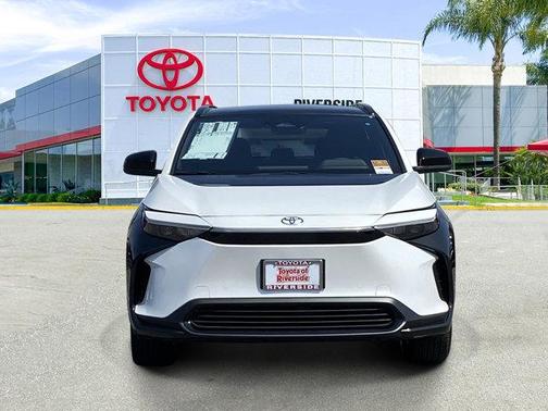 2025 Toyota bZ4X XLE