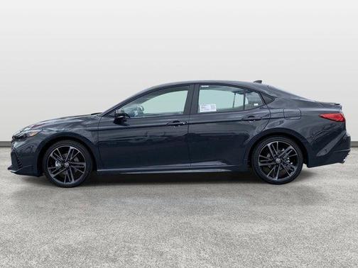 UNDERGROUND 2026 Toyota Camry XSE