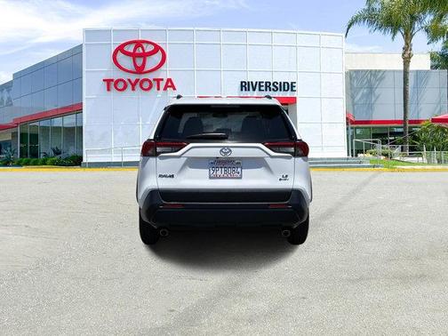 2025 Toyota RAV4 Hybrid LE