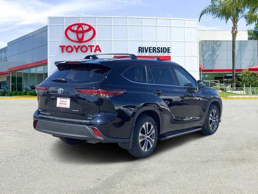 2024 Toyota Highlander XLE