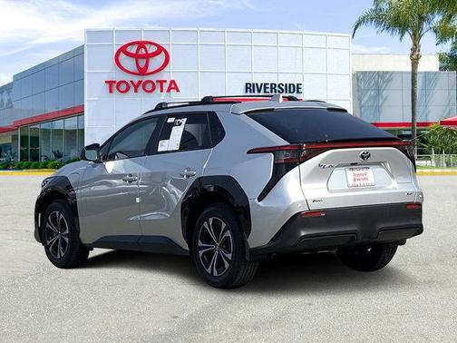 2025 Toyota bZ4X XLE