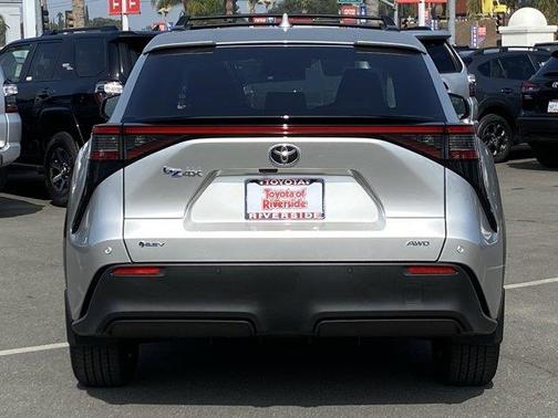 2025 Toyota bZ4X XLE