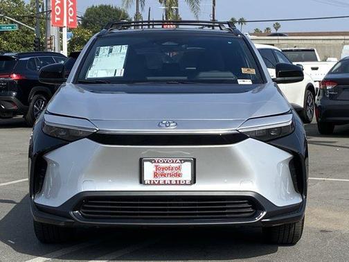 2025 Toyota bZ4X XLE
