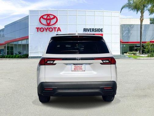 2026 Toyota Grand Highlander LE