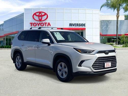 2026 Toyota Grand Highlander LE