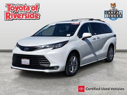 2022 Toyota Sienna XLE