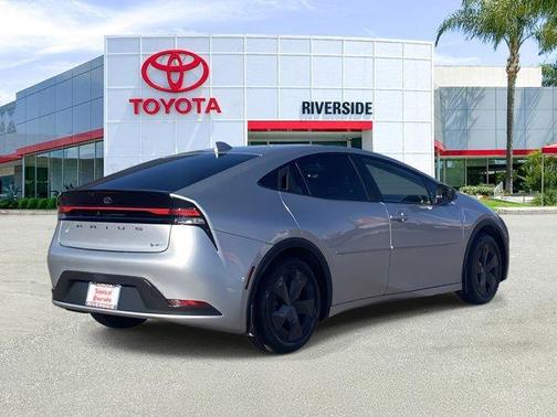 2023 Toyota Prius LE