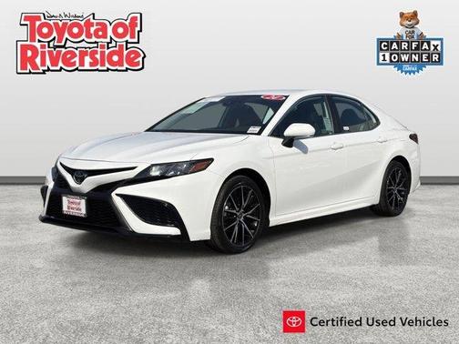 Ice 2024 Toyota Camry SE
