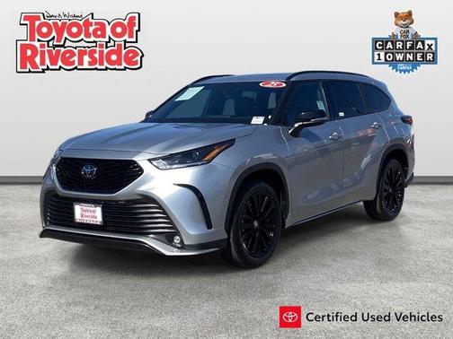 Celestial Silver Metallic 2025 Toyota Highlander XSE