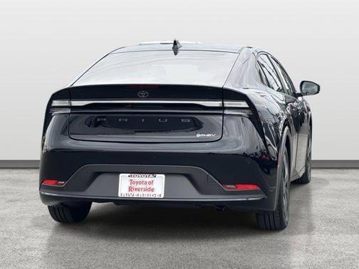Midnight Black Metallic 2026 Toyota Prius Plug-In Hybrid SE