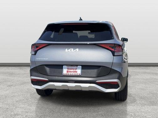 Everlasting Silver 2024 Kia Sportage EX