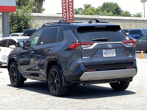 2022 Toyota RAV4 Hybrid XSE