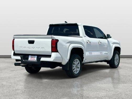 Ice 2026 Toyota Tacoma SR5