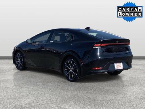 2025 Toyota Prius XLE