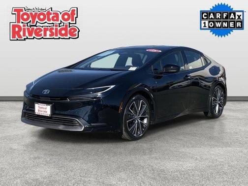 2025 Toyota Prius XLE