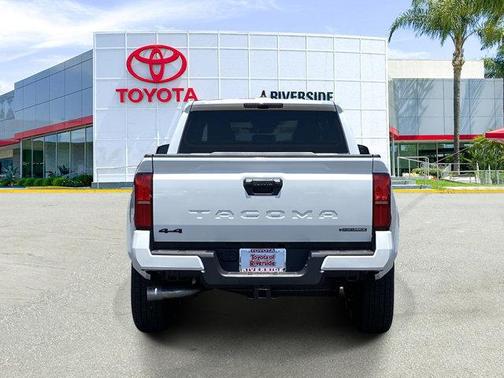 2025 Toyota Tacoma Hybrid TRD Sport