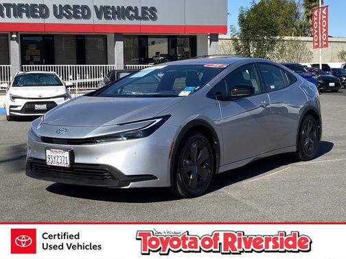 2025 Toyota Prius XLE