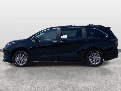 Midnight Black Metallic 2026 Toyota Sienna XLE 8 Passenger