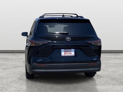 Midnight Black Metallic 2026 Toyota Sienna XLE 8 Passenger