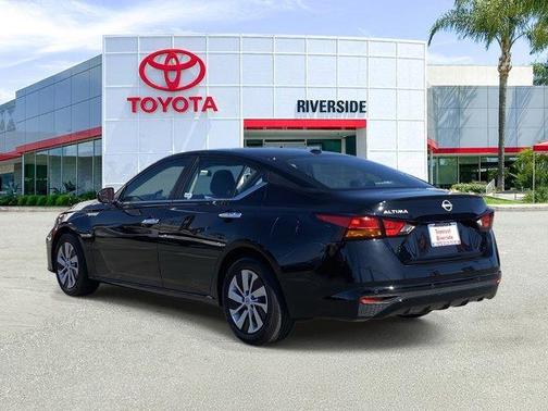 2025 Nissan Altima S