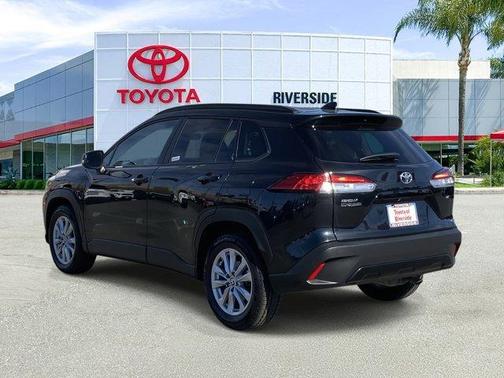 2025 Toyota Corolla Cross LE