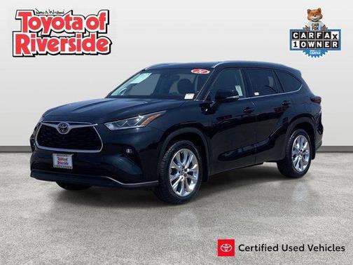 Midnight Black Metallic 2024 Toyota Highlander Limited