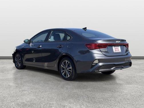 Gravity Gray 2022 Kia Forte LXS