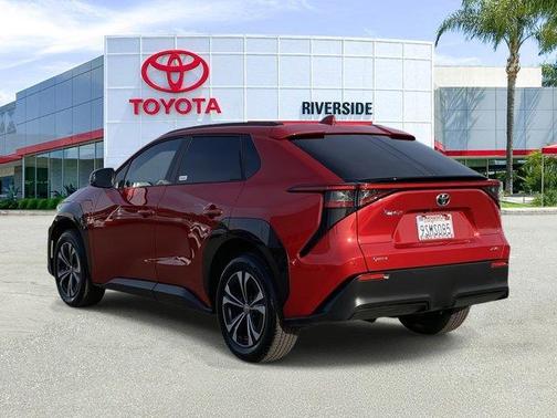 2024 Toyota bZ4X XLE