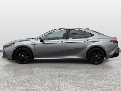 Metal 2025 Toyota Camry XLE