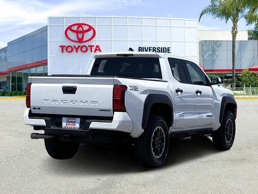 2025 Toyota Tacoma Hybrid TRD Off Road