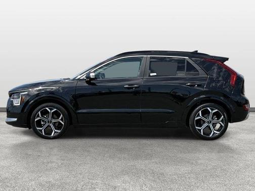 Aurora Black 2024 Kia Niro SX Touring