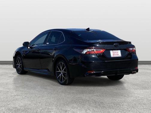 Midnight Black Metallic 2023 Toyota Camry SE